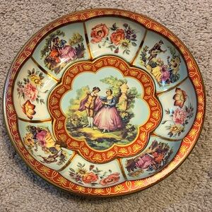 Vintage Daher
Decorated Ware
Courting Scene Bowl